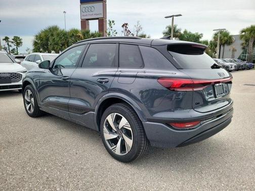 2025 Audi Q6 e-tron Premium Plus quattro