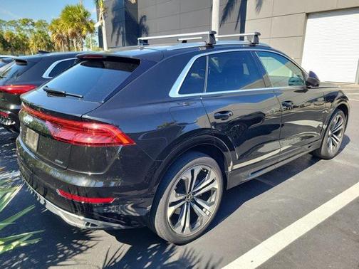 2022 Audi Q8 55 Prestige