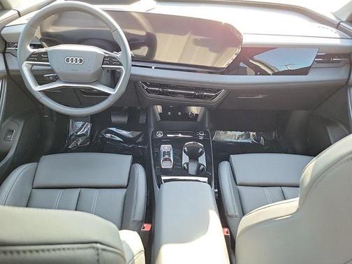 2025 Audi Q6 e-tron Premium Plus quattro