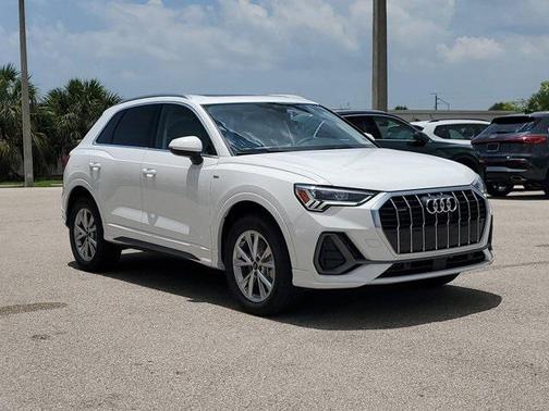 2025 Audi Q3 45 S line Premium Plus