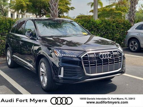 Mythos Black Metallic 2023 Audi Q7 45 Premium Plus