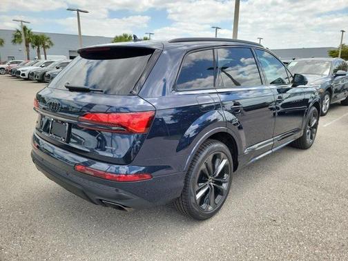 2025 Audi Q7 55 Premium Plus