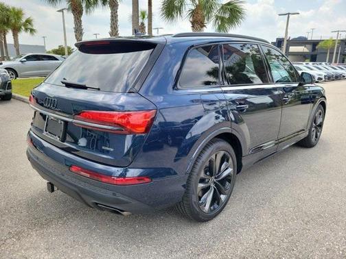 2025 Audi Q7 55 Prestige