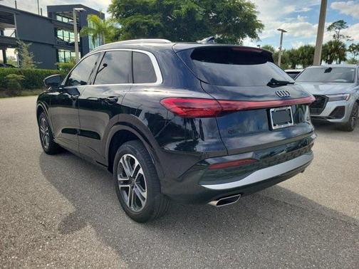 2025 Audi Q5 Premium TFSI quattro S tronic