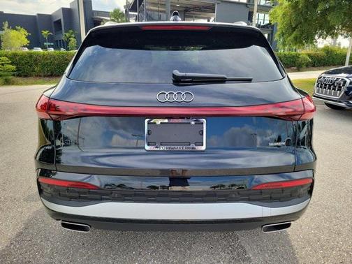 2025 Audi Q5 Premium TFSI quattro S tronic