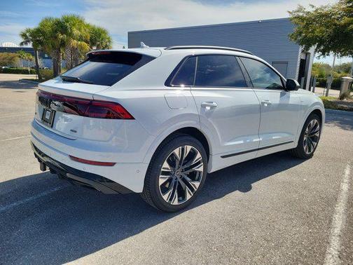 2026 Audi Q8 55 Premium Plus