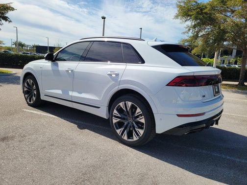 2026 Audi Q8 55 Premium Plus