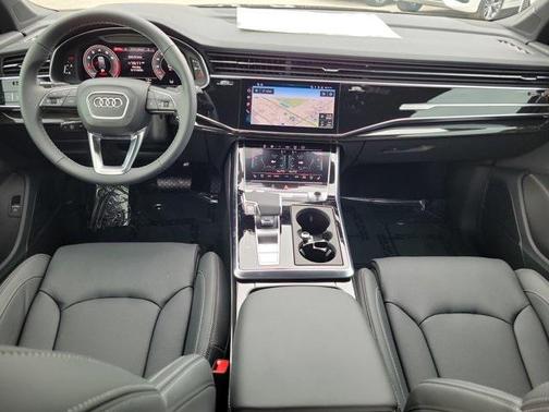 2025 Audi Q7 55 Prestige