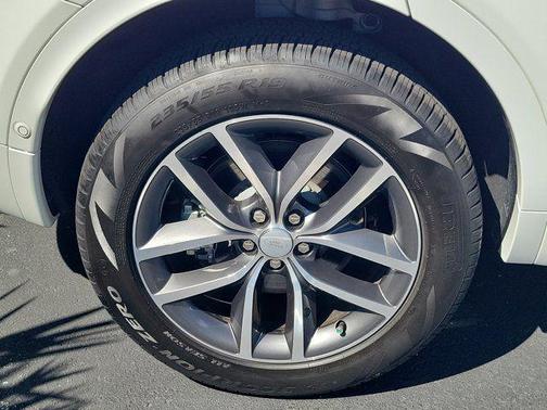 2025 Land Rover Discovery Sport S