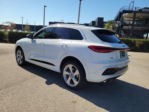 2025 Audi Q5 Premium Plus TFSI quattro S tronic