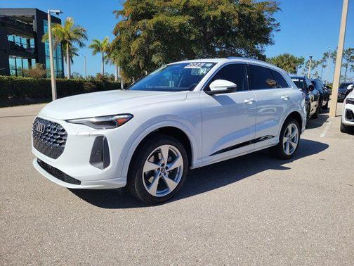 2025 Audi Q5 Premium Plus TFSI quattro S tronic