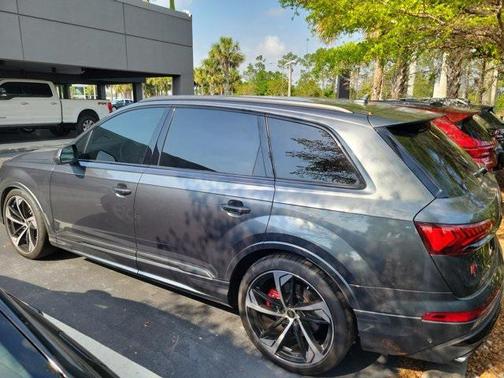 2024 Audi SQ7 4.0T Premium Plus