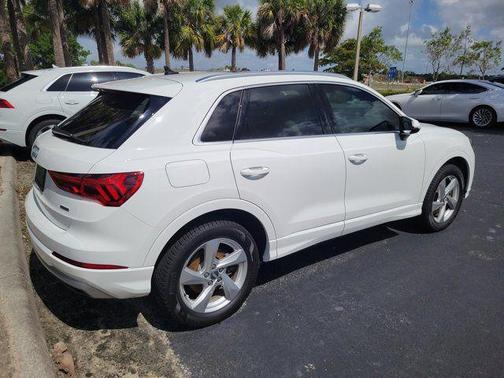 Ibis White 2020 Audi Q3 45 Premium Plus
