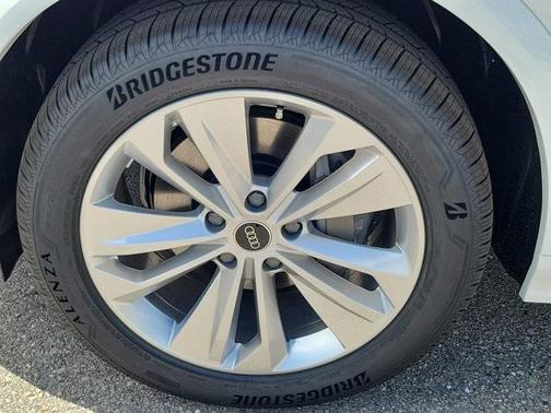 2025 Audi Q6 e-tron Premium Plus