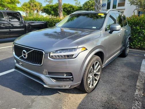 2019 Volvo XC90 T6 Momentum