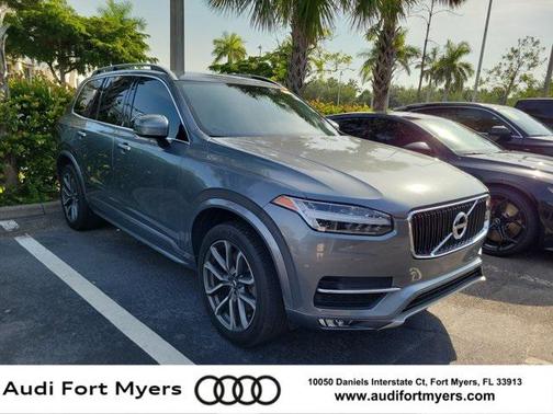 2019 Volvo XC90 T6 Momentum