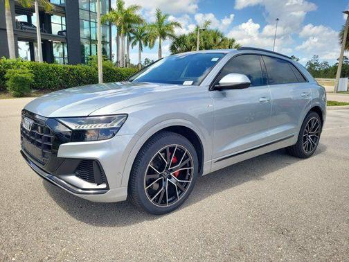 Satellite Silver Metallic 2023 Audi Q8 55 Prestige