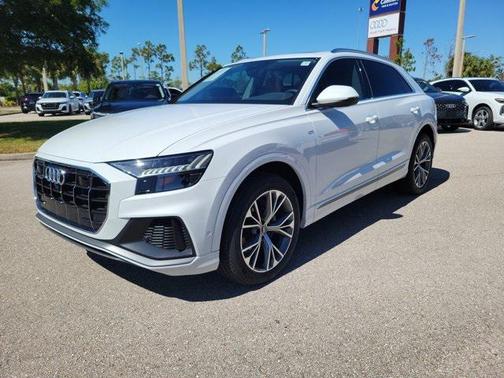 2023 Audi Q8 55 Premium Plus