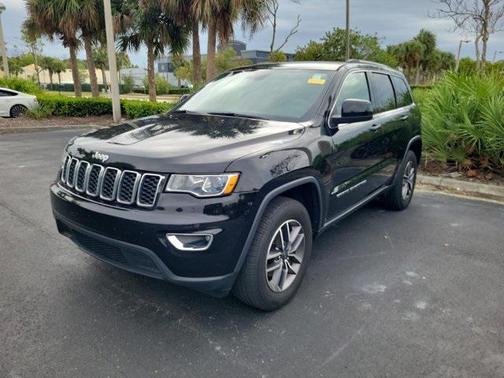 2020 Jeep Grand Cherokee Laredo