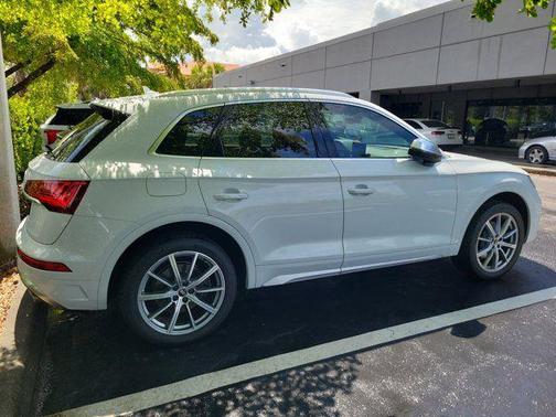 Glacier White Metallic 2021 Audi SQ5 3.0T Premium Plus