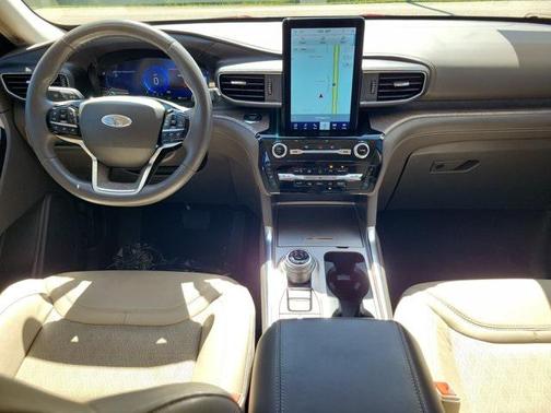 2022 Ford Explorer Platinum