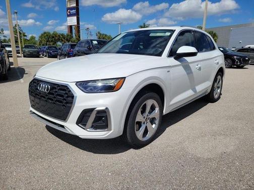 2023 Audi Q5 45 S line Premium Plus