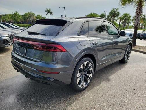 2025 Audi Q8 55 Premium Plus