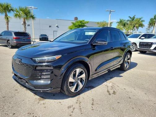 2025 Audi Q6 e-tron Prestige quattro
