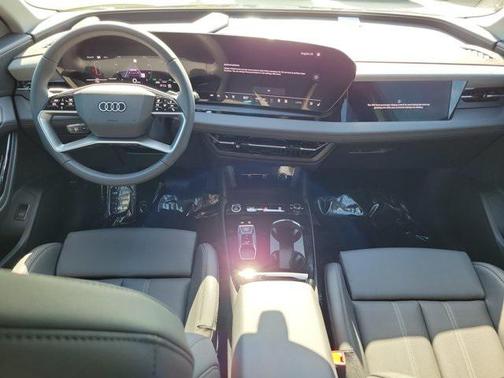 2025 Audi Q6 e-tron Prestige quattro