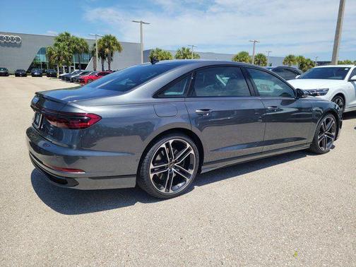 daytona gray pearl effect 2026 Audi A8 55 TFSI quattro Tiptronic