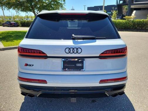2024 Audi SQ7 4.0T Prestige