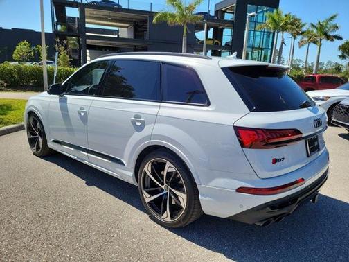 2024 Audi SQ7 4.0T Prestige