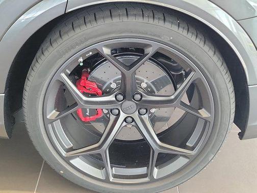 Daytona Gray Pearl Effect 2026 Audi RS Q8 4.0T