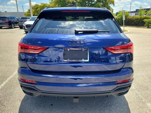 Navarra Blue Metallic 2025 Audi Q3 45 S line Premium Plus