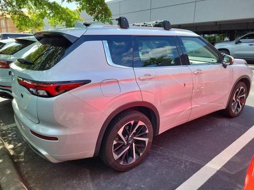 2022 Mitsubishi Outlander SEL 2.5 2WD