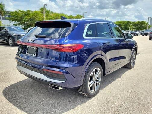 2025 Audi Q5 Premium