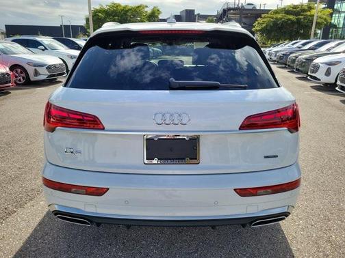 2022 Audi Q5 45 S line Premium Plus