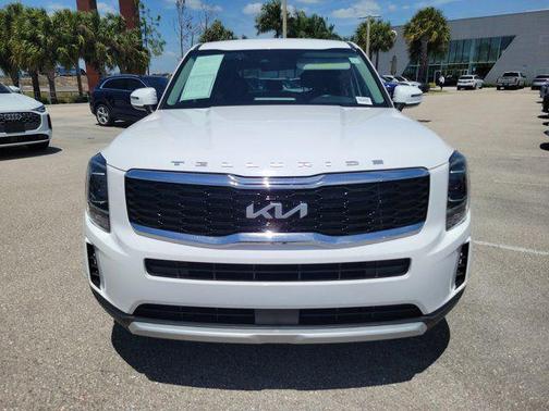 2022 Kia Telluride LX