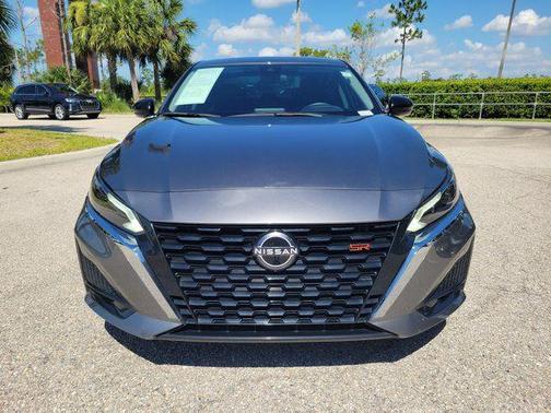 Gun Metallic 2023 Nissan Altima SR FWD