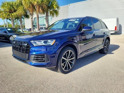 2022 Audi Q7 55 Premium Plus
