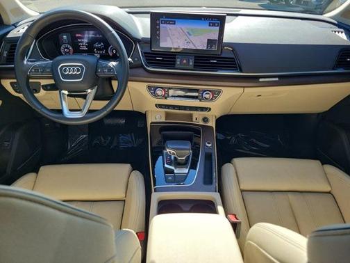 2023 Audi Q5 45 S line Premium Plus