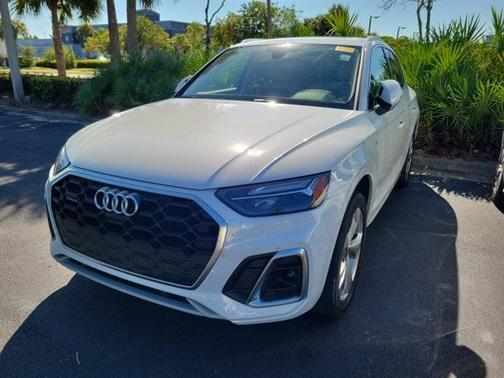 2023 Audi Q5 45 S line Premium Plus