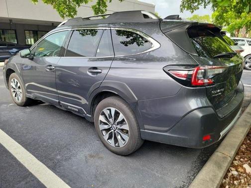 2023 Subaru Outback Touring XT