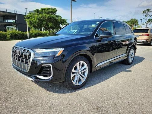 2025 Audi Q7 55 Prestige