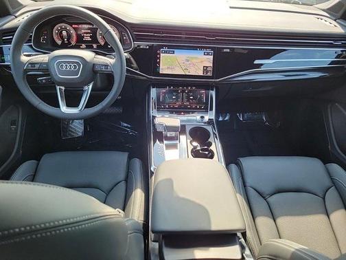 2025 Audi Q7 55 Prestige