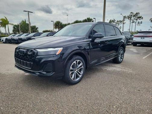 2026 Audi Q7 45 Premium