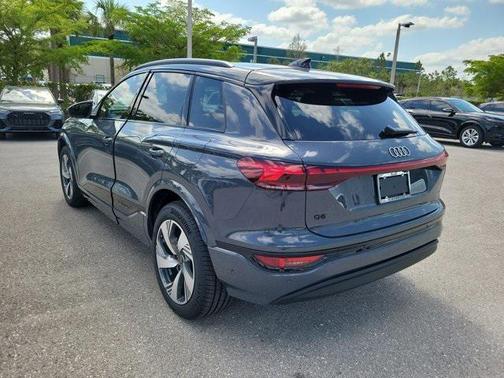 2025 Audi Q6 e-tron Premium Plus quattro