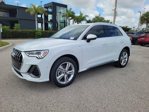 Glacier White Metallic 2021 Audi Q3 45 S line Premium Plus