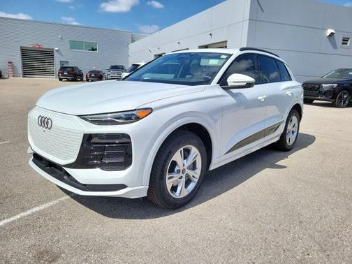 2025 Audi Q6 e-tron Premium