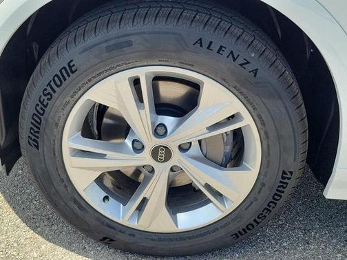 2025 Audi Q6 e-tron Premium